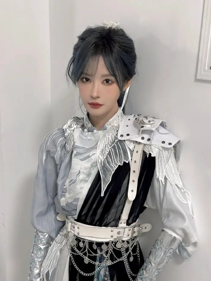 书虫系列书籍堆叠展示